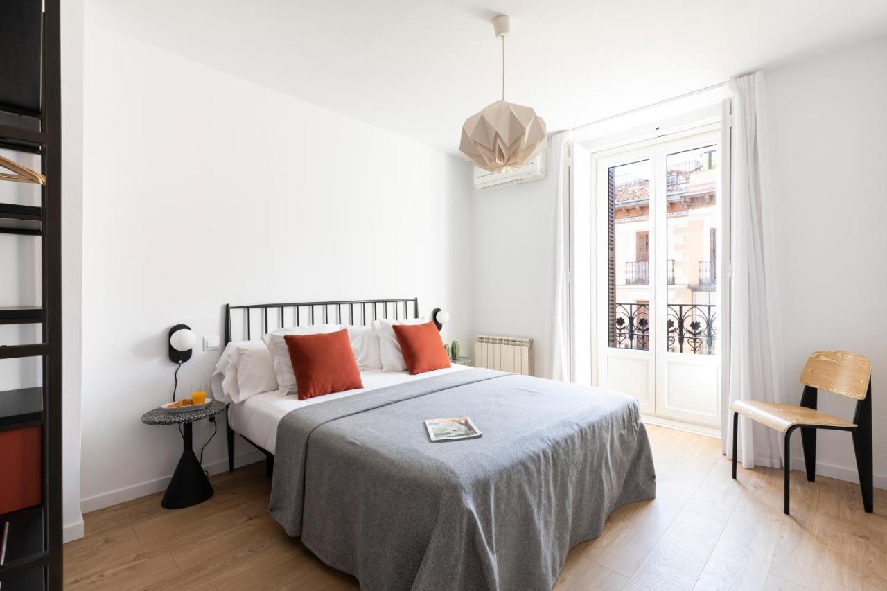 Aspasios Calle Mayor Apartments Madrid Exterior photo