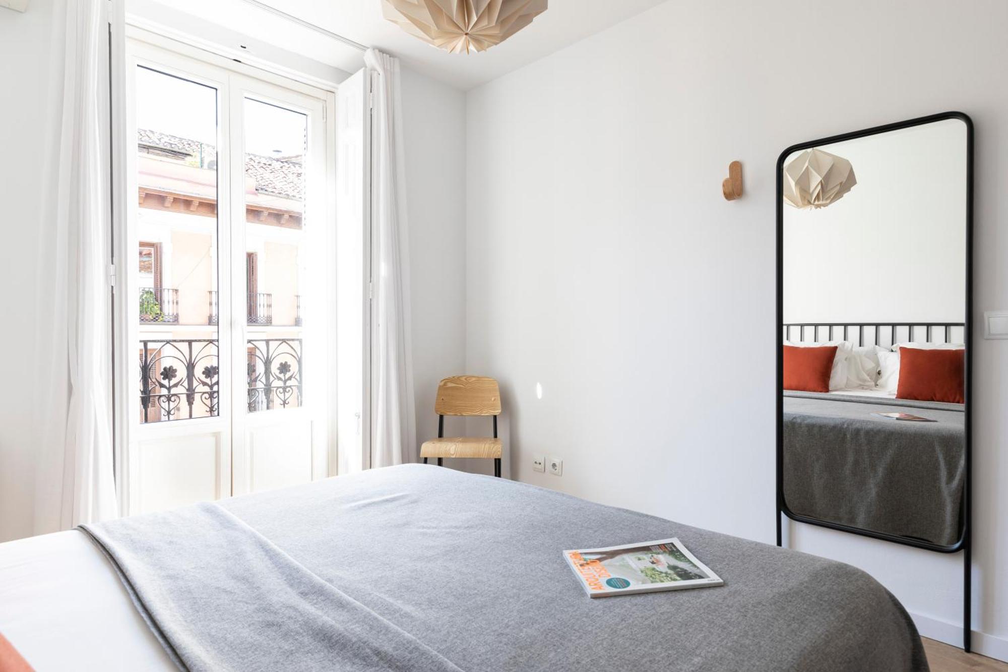 Aspasios Calle Mayor Apartments Madrid Room photo