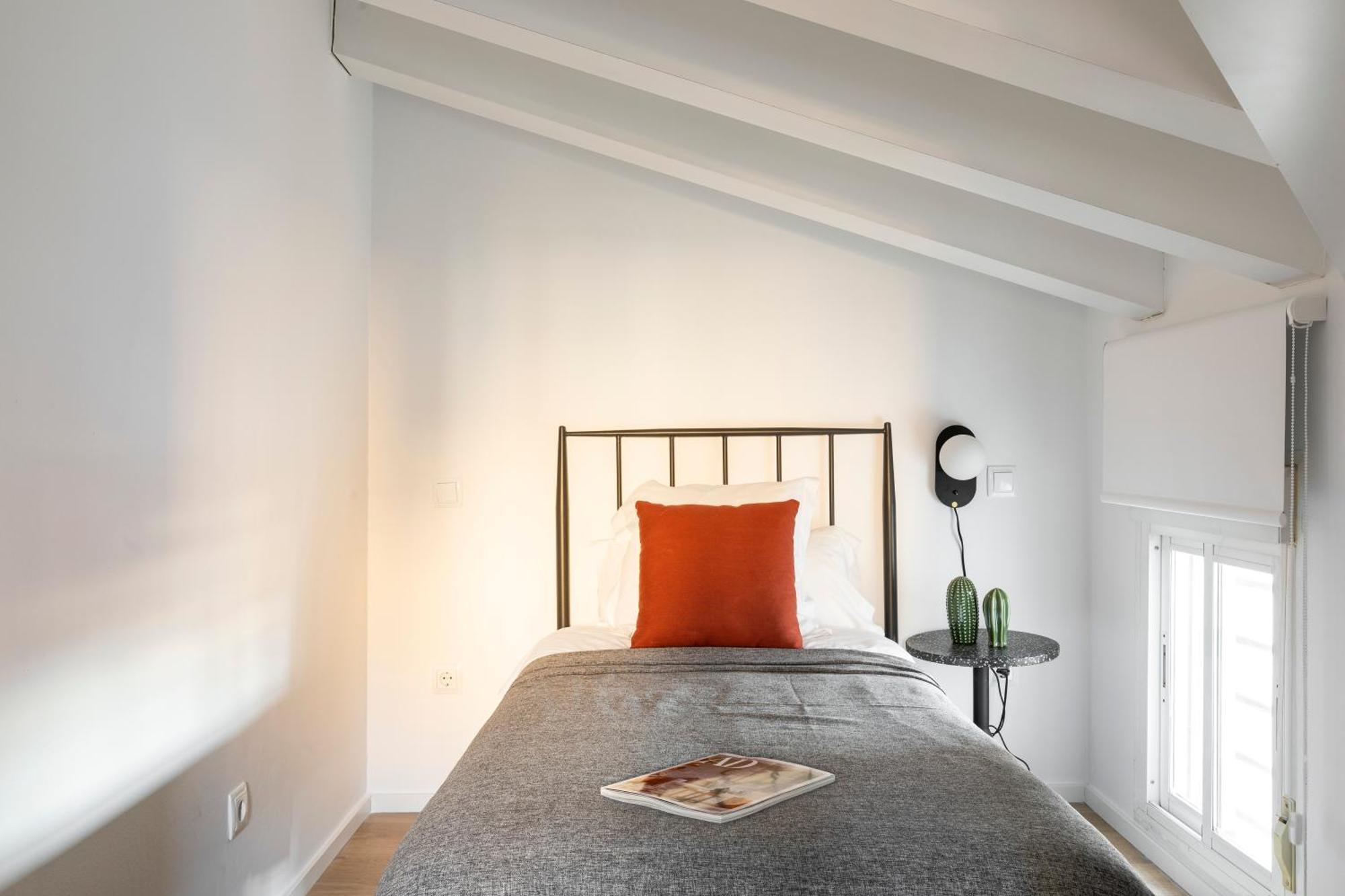 Aspasios Calle Mayor Apartments Madrid Room photo